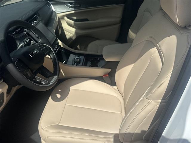 new 2025 Jeep Grand Cherokee L car, priced at $38,191