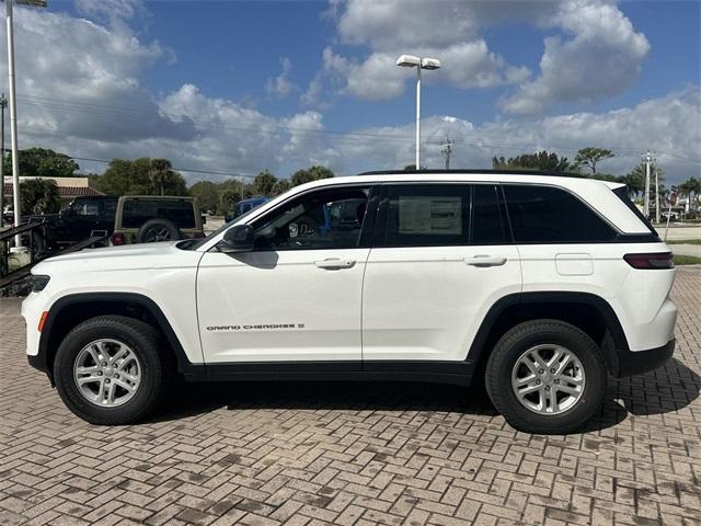 new 2025 Jeep Grand Cherokee car, priced at $32,096