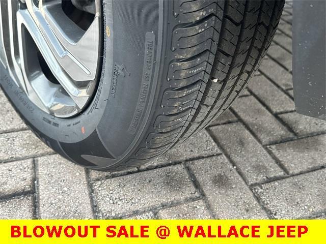 used 2022 Hyundai Santa Fe car, priced at $22,900
