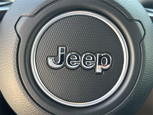 new 2025 Jeep Gladiator car, priced at $37,350