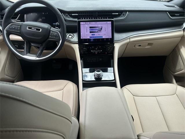 new 2025 Jeep Grand Cherokee car, priced at $40,216