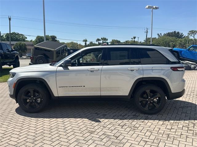 new 2025 Jeep Grand Cherokee car, priced at $42,784