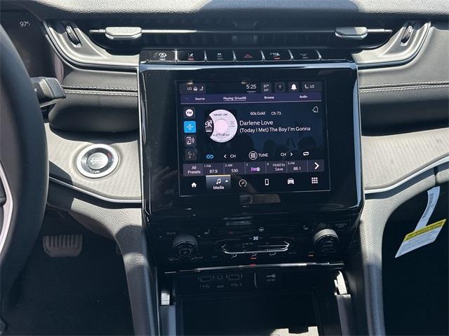 new 2025 Jeep Grand Cherokee car, priced at $35,382