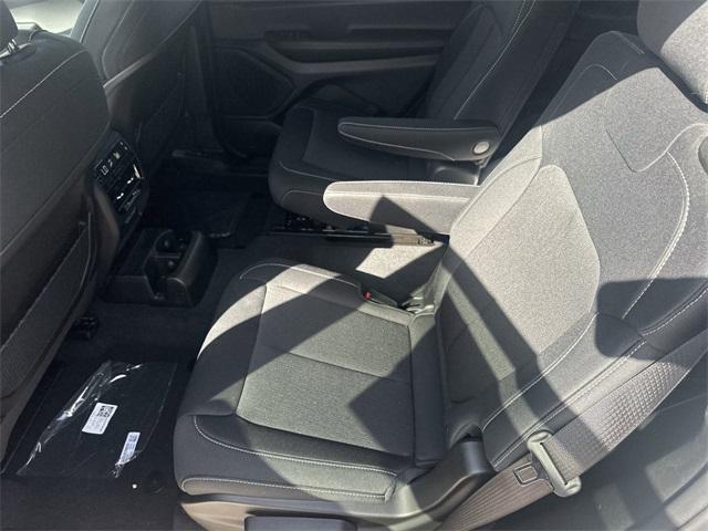 new 2024 Jeep Grand Cherokee L car, priced at $37,241