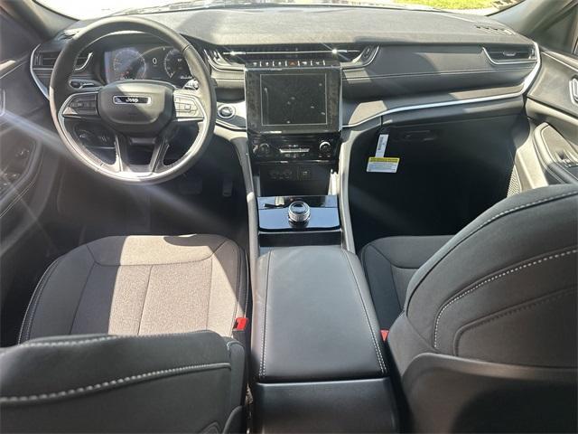 new 2025 Jeep Grand Cherokee car, priced at $34,657
