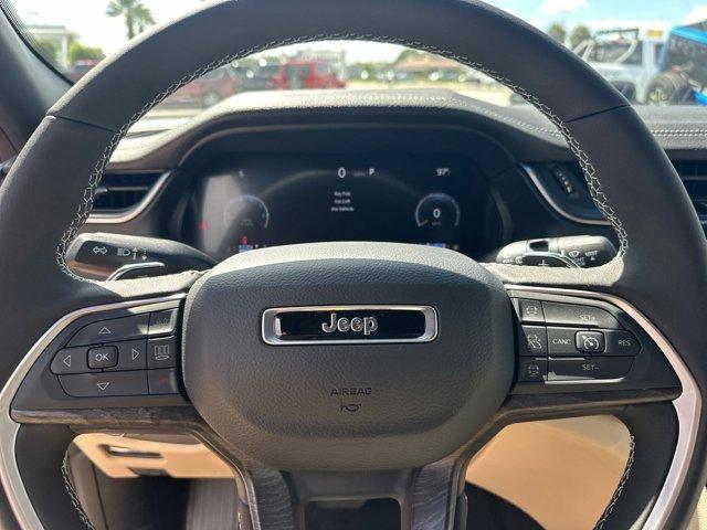 new 2024 Jeep Grand Cherokee car, priced at $42,184