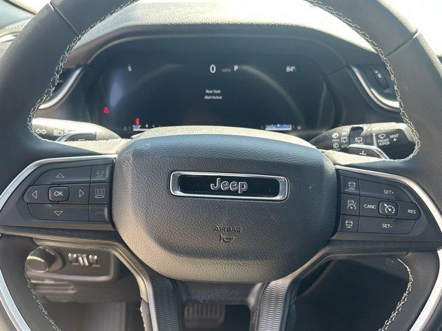 new 2025 Jeep Grand Cherokee car, priced at $32,752
