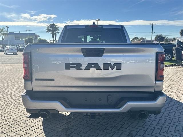 new 2025 Ram 1500 car, priced at $43,618