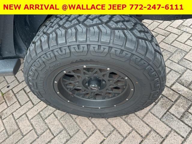 used 2015 Jeep Wrangler Unlimited car, priced at $19,980