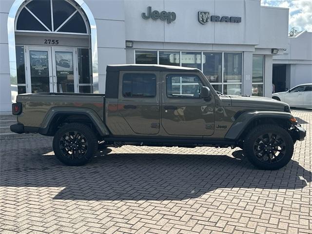 new 2025 Jeep Gladiator car, priced at $37,089