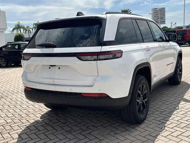 new 2024 Jeep Grand Cherokee car, priced at $34,276