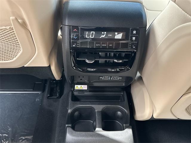 new 2025 Jeep Grand Cherokee L car, priced at $40,827