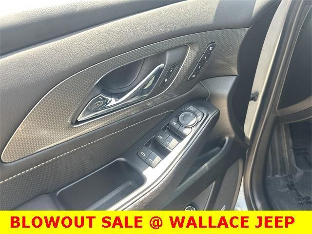 used 2023 Chevrolet Traverse car, priced at $32,700