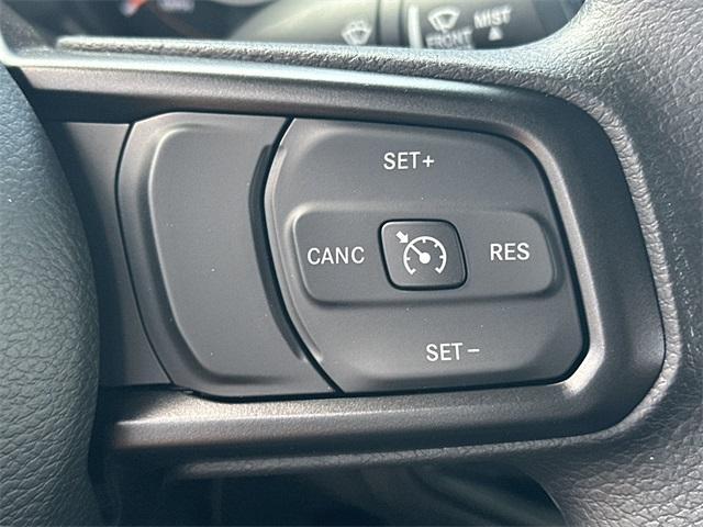 new 2025 Jeep Wrangler car, priced at $31,083