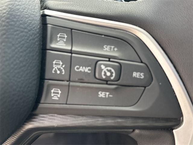 used 2024 Jeep Grand Cherokee car, priced at $32,500