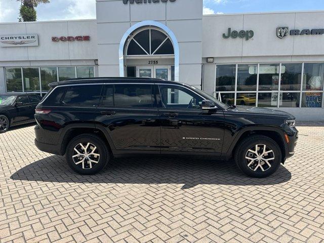 new 2024 Jeep Grand Cherokee L car, priced at $41,176