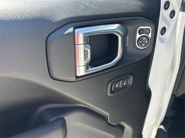 new 2025 Jeep Wrangler car, priced at $53,744
