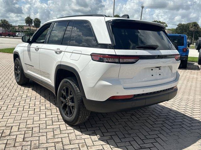 new 2024 Jeep Grand Cherokee car, priced at $34,341