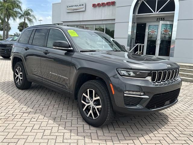 new 2025 Jeep Grand Cherokee car, priced at $37,714