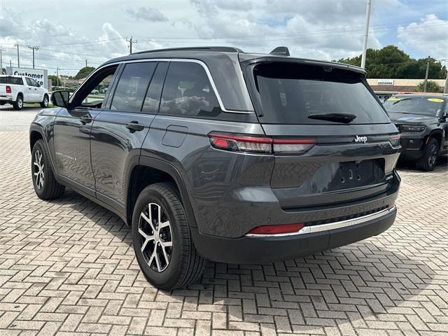 new 2025 Jeep Grand Cherokee car, priced at $37,714