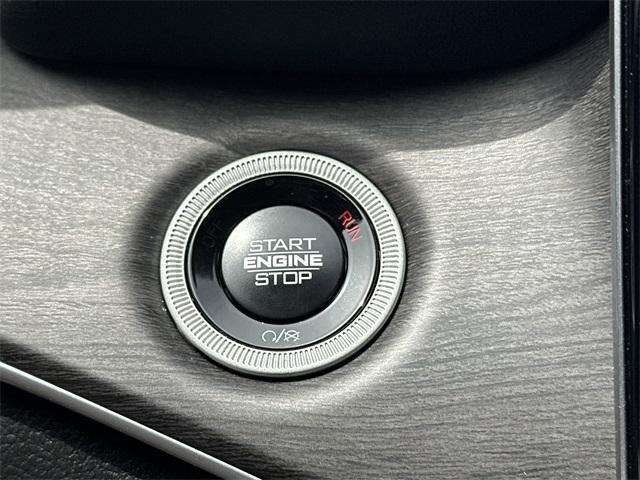 new 2025 Jeep Grand Cherokee car, priced at $37,714