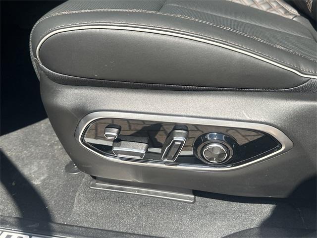 new 2025 Jeep Grand Cherokee L car, priced at $60,055