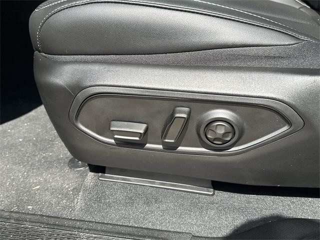 new 2025 Jeep Grand Cherokee L car, priced at $42,431