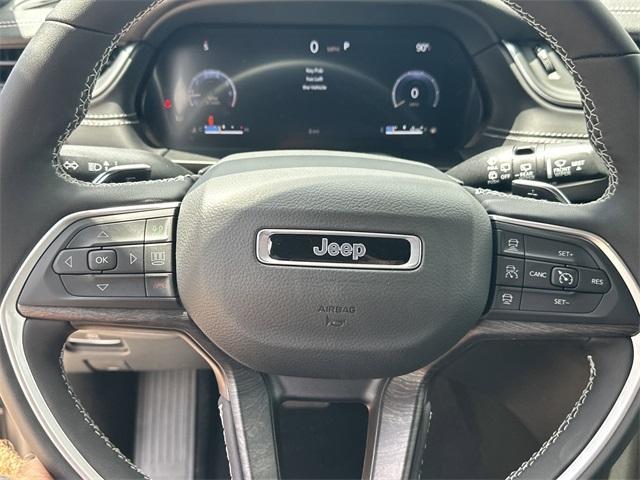 new 2025 Jeep Grand Cherokee car, priced at $42,954