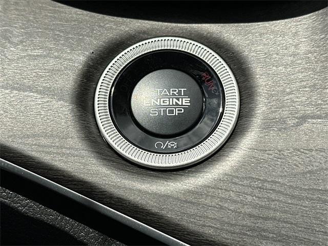 new 2025 Jeep Grand Cherokee car, priced at $42,954