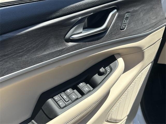 new 2025 Jeep Grand Cherokee L car, priced at $41,528