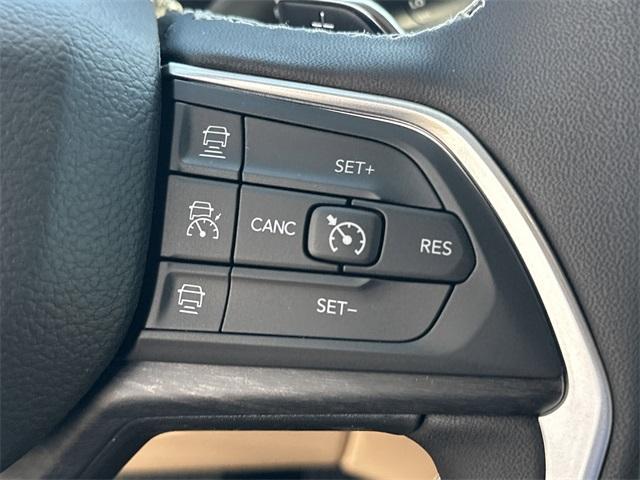 new 2025 Jeep Grand Cherokee L car, priced at $41,528