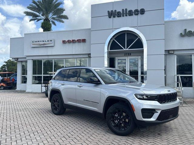 new 2024 Jeep Grand Cherokee car, priced at $35,660