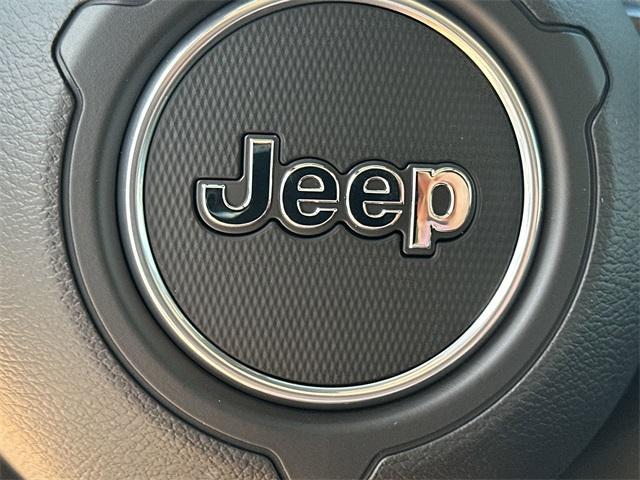 new 2025 Jeep Gladiator car, priced at $42,722