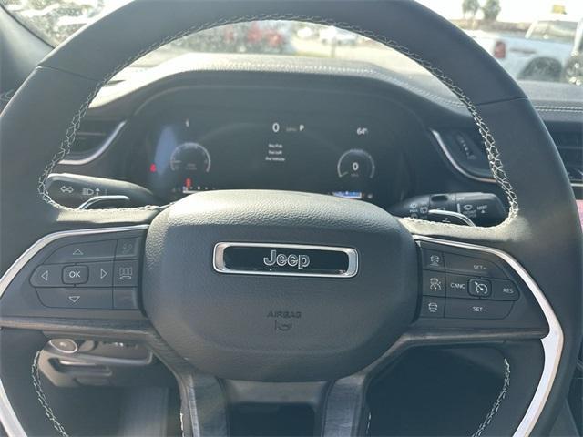 new 2025 Jeep Grand Cherokee car, priced at $42,813