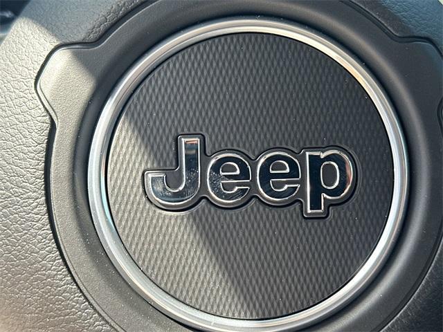 new 2025 Jeep Wrangler car, priced at $42,585