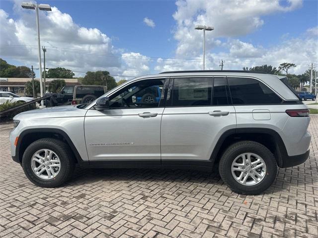 new 2025 Jeep Grand Cherokee car, priced at $32,599