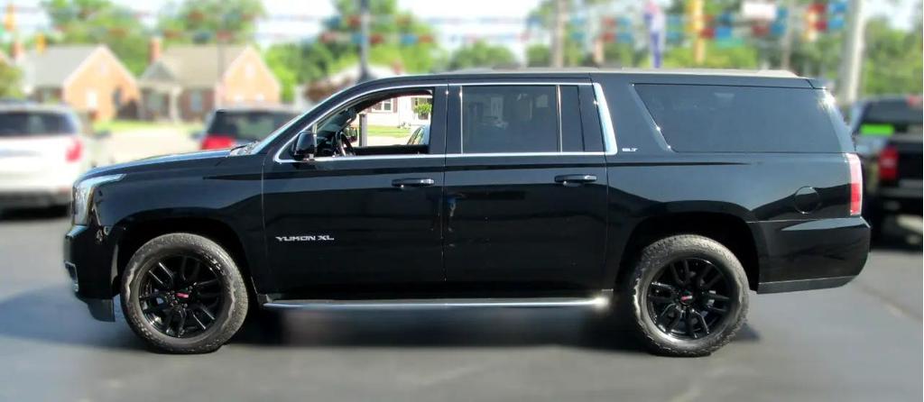 used 2019 GMC Yukon XL car, priced at $26,995