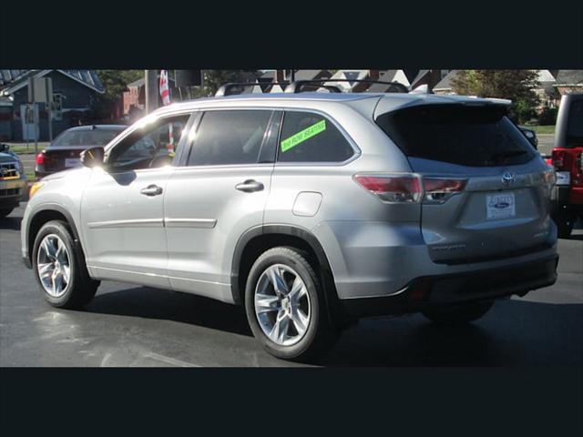 used 2015 Toyota Highlander car, priced at $17,695