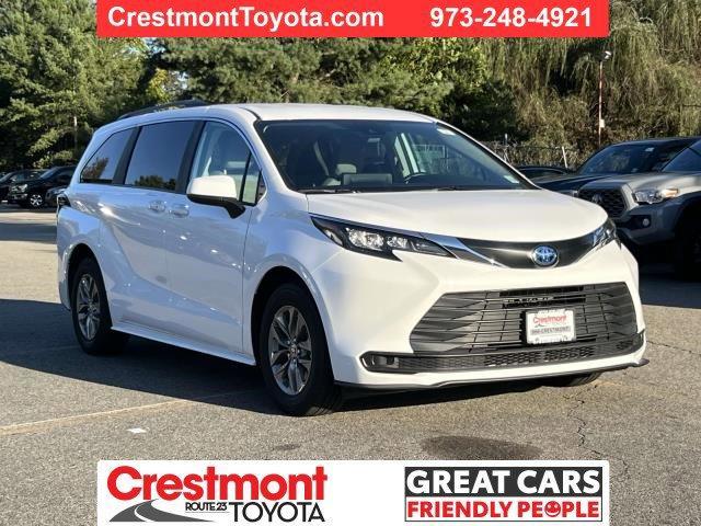 used 2024 Toyota Sienna car, priced at $45,788