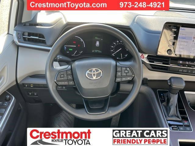 used 2024 Toyota Sienna car, priced at $45,788