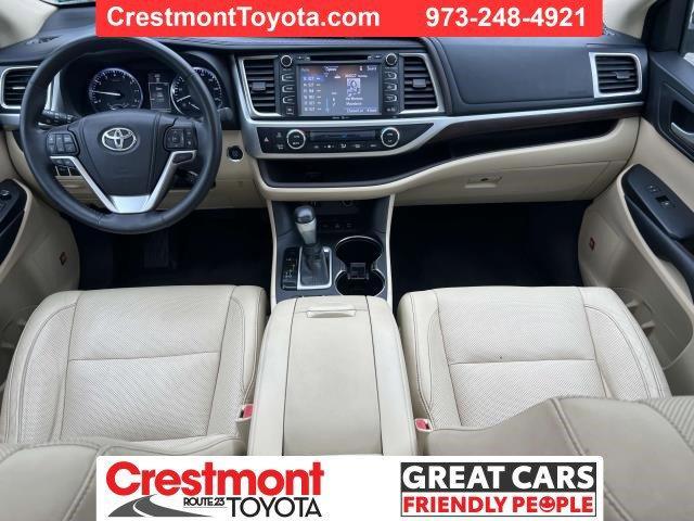 used 2014 Toyota Highlander car, priced at $21,587