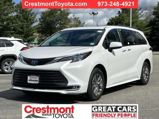 used 2024 Toyota Sienna car, priced at $51,988