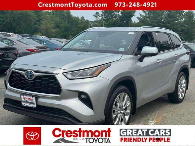used 2024 Toyota Highlander Hybrid car, priced at $51,988