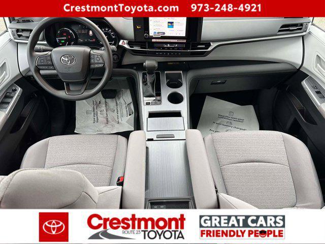 used 2025 Toyota Sienna car, priced at $42,988