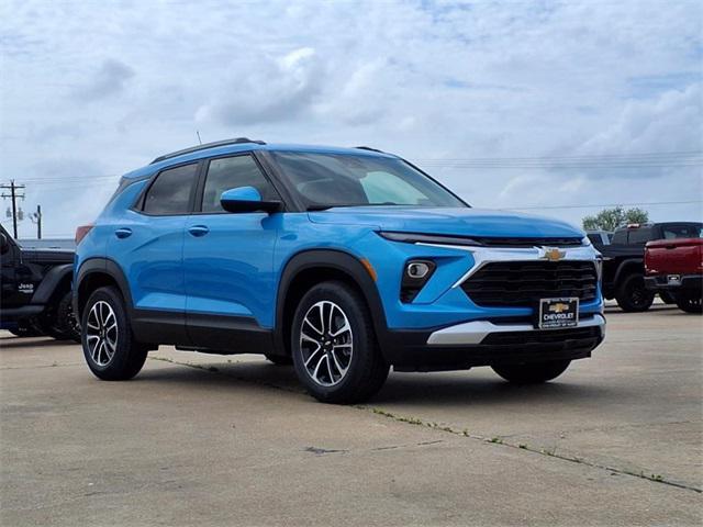 new 2025 Chevrolet TrailBlazer car, priced at $29,120