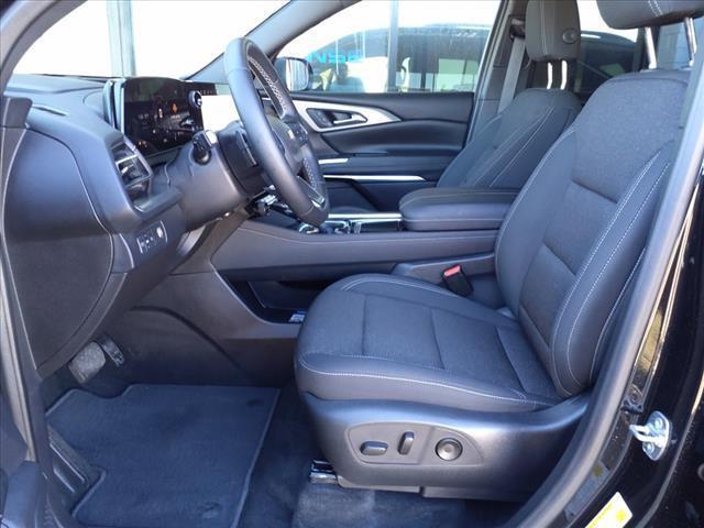 used 2024 Chevrolet Traverse car, priced at $45,995