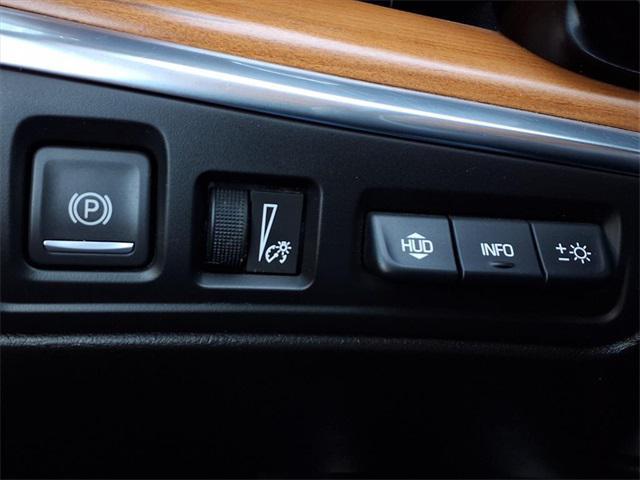 used 2018 Cadillac XT5 car, priced at $21,853