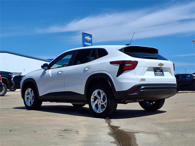 used 2025 Chevrolet Trax car, priced at $26,171