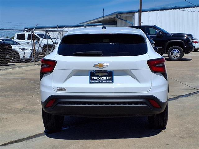 used 2025 Chevrolet Trax car, priced at $26,171