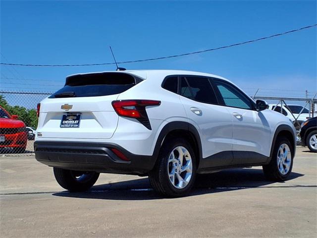 used 2025 Chevrolet Trax car, priced at $26,171